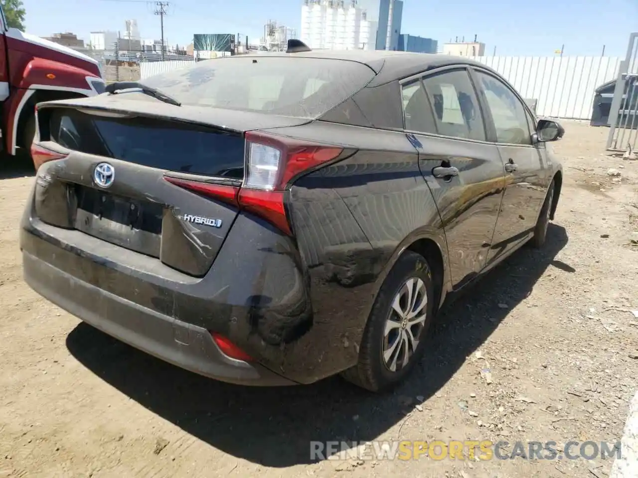 4 Фотография поврежденного автомобиля JTDL9MFU4M3027632 TOYOTA PRIUS 2021