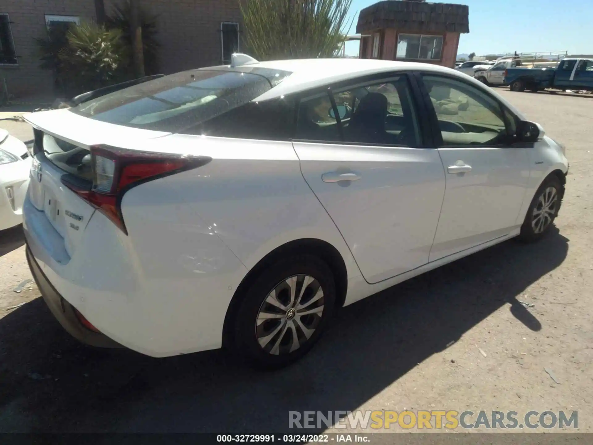 4 Photograph of a damaged car JTDL9MFU5M3022634 TOYOTA PRIUS 2021