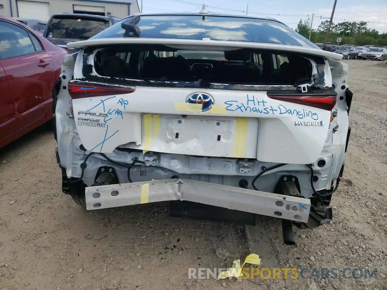 9 Photograph of a damaged car JTDL9MFU5M3026604 TOYOTA PRIUS 2021