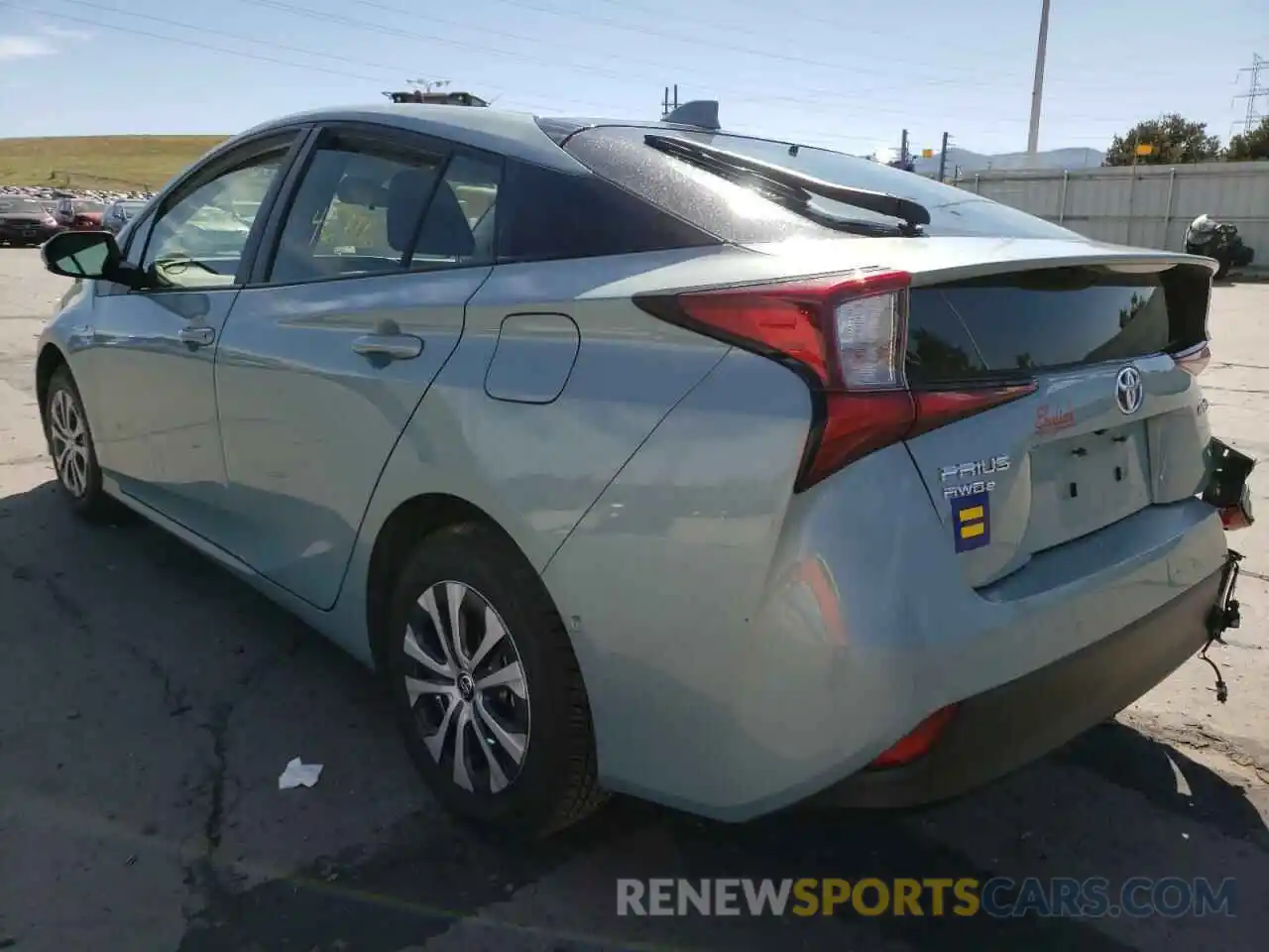 3 Photograph of a damaged car JTDL9MFU5M3030118 TOYOTA PRIUS 2021