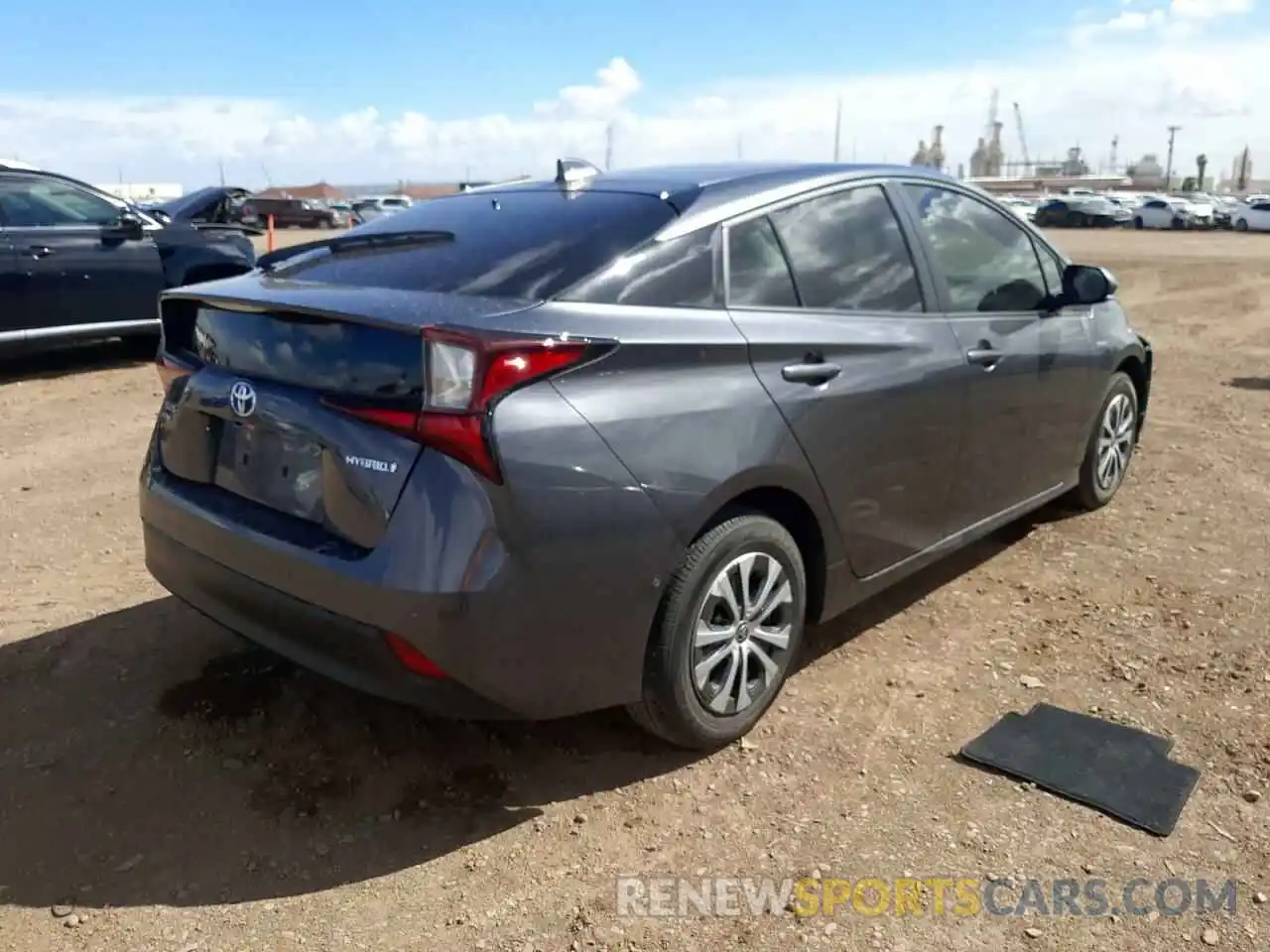 4 Photograph of a damaged car JTDL9MFU5M3030880 TOYOTA PRIUS 2021