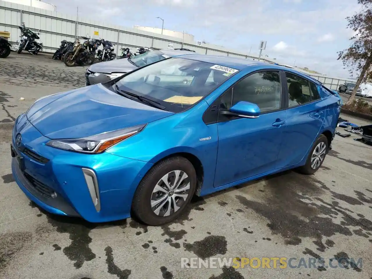 2 Фотография поврежденного автомобиля JTDL9MFU6M3025140 TOYOTA PRIUS 2021