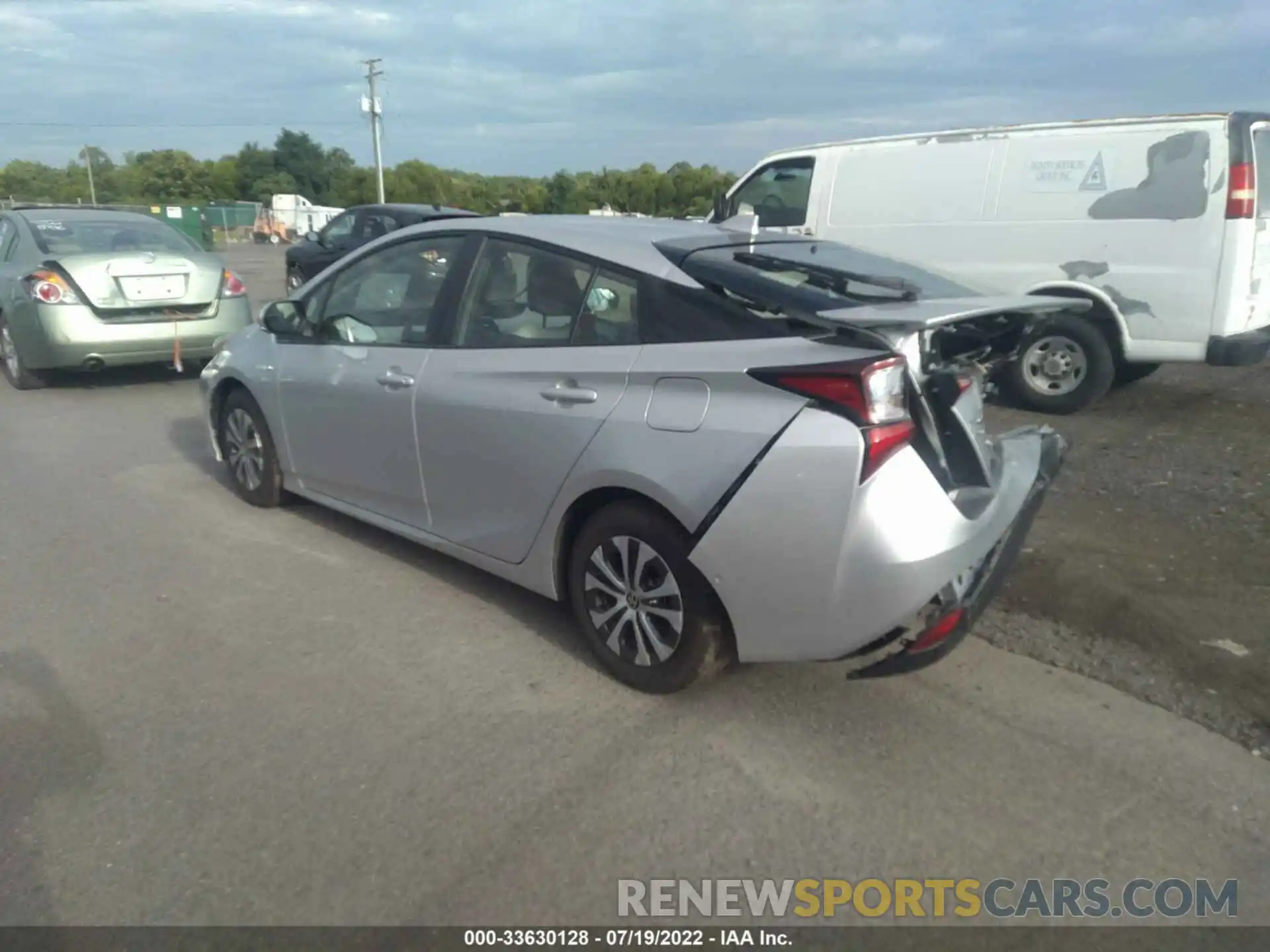 3 Photograph of a damaged car JTDL9MFU6M3025588 TOYOTA PRIUS 2021