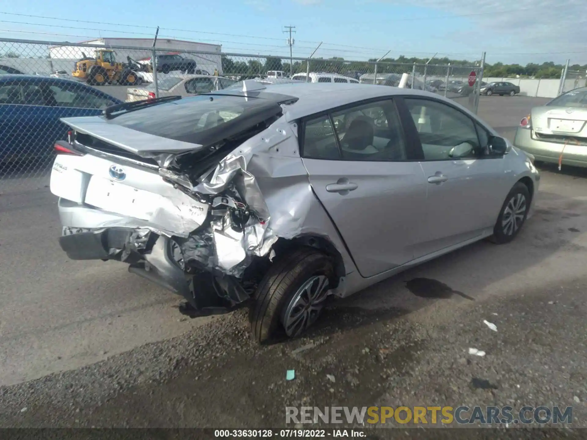 4 Photograph of a damaged car JTDL9MFU6M3025588 TOYOTA PRIUS 2021