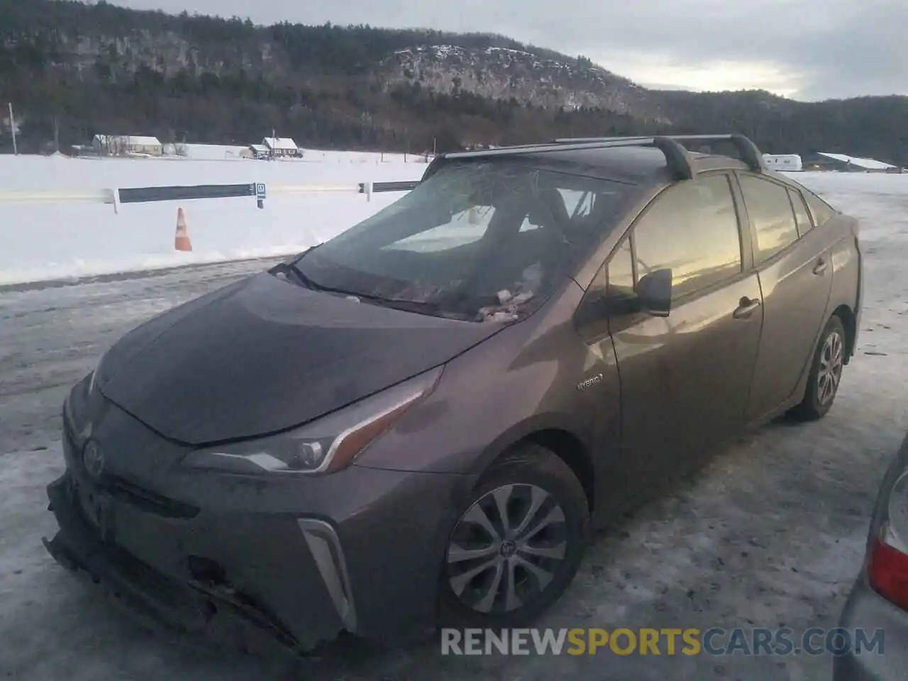 2 Photograph of a damaged car JTDL9MFU6M3026188 TOYOTA PRIUS 2021