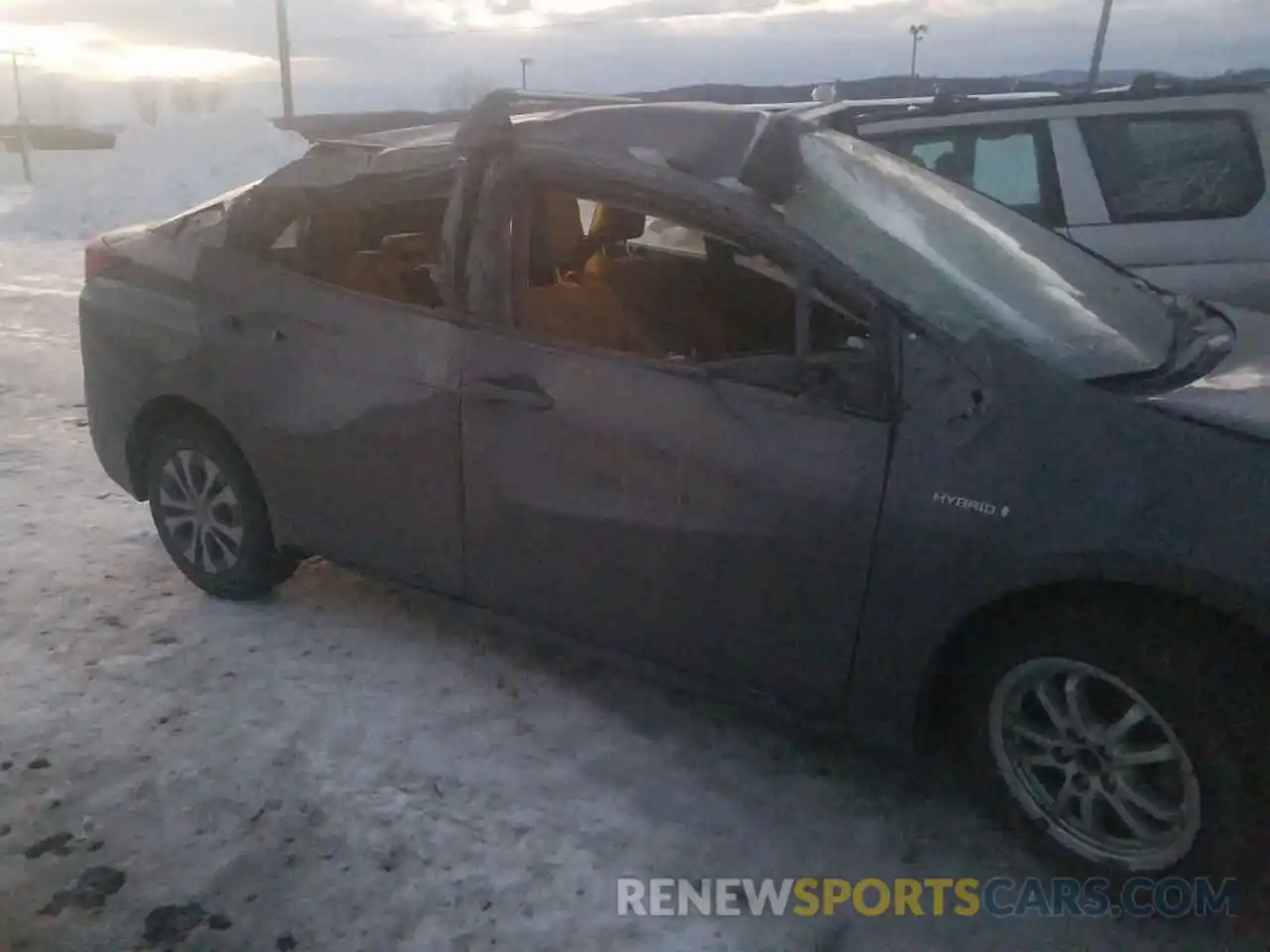 9 Photograph of a damaged car JTDL9MFU6M3026188 TOYOTA PRIUS 2021