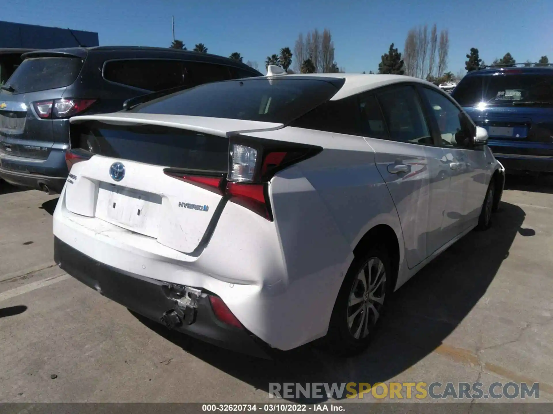 4 Photograph of a damaged car JTDL9MFU6M3027549 TOYOTA PRIUS 2021