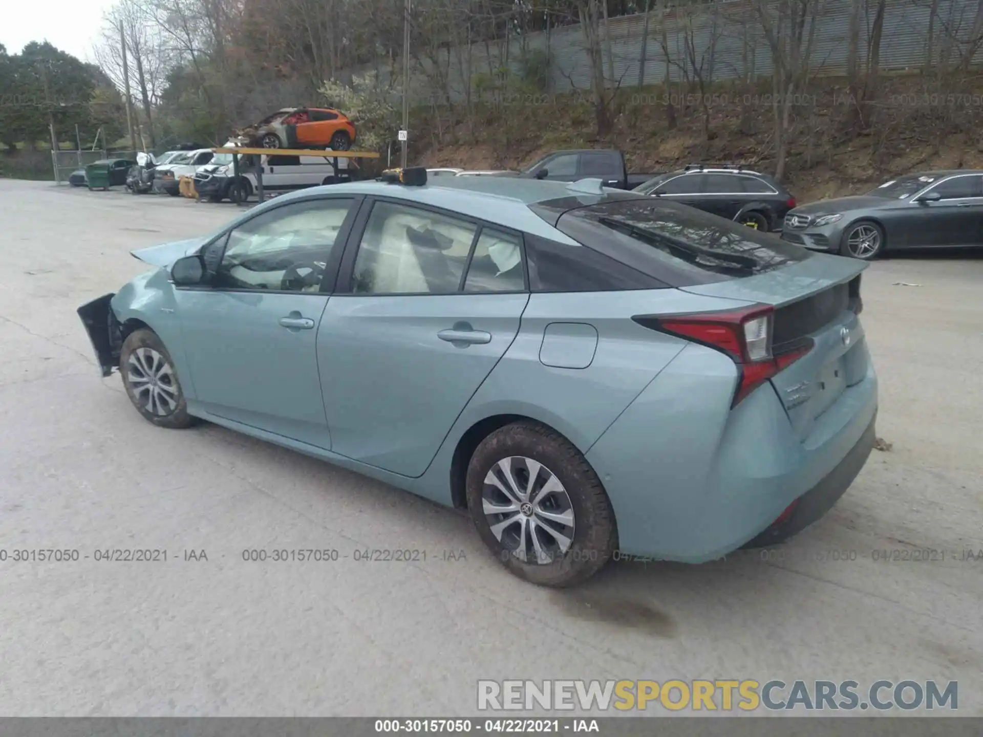 3 Photograph of a damaged car JTDL9MFU6M3027972 TOYOTA PRIUS 2021