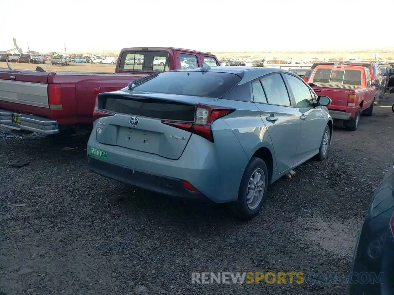 4 Photograph of a damaged car JTDL9MFU7M3026233 TOYOTA PRIUS 2021