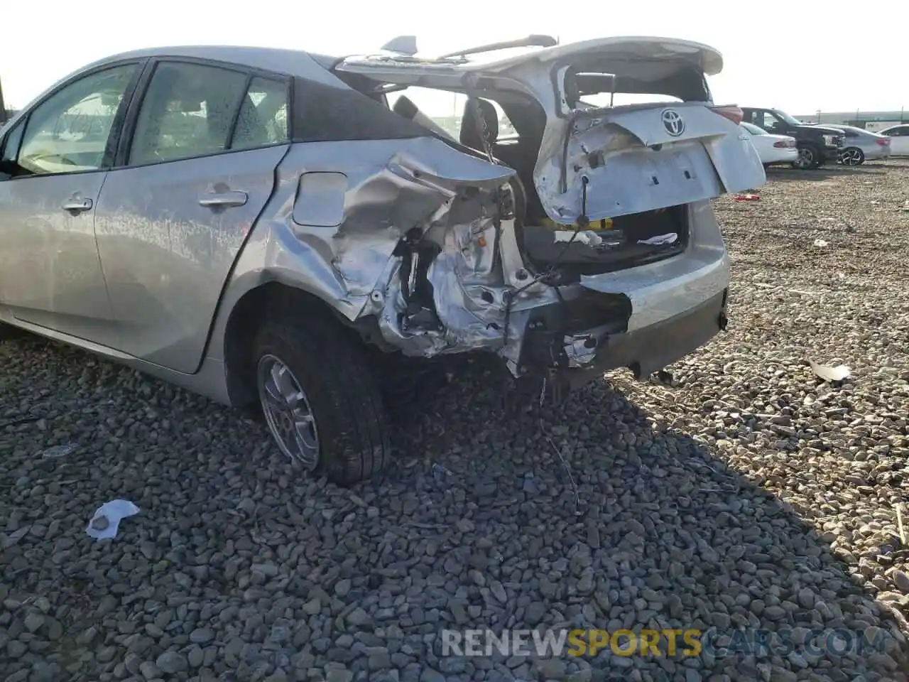 9 Photograph of a damaged car JTDL9MFU8M3028962 TOYOTA PRIUS 2021