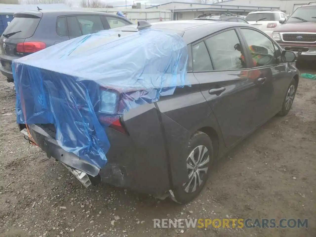 4 Photograph of a damaged car JTDL9MFU9M3025987 TOYOTA PRIUS 2021