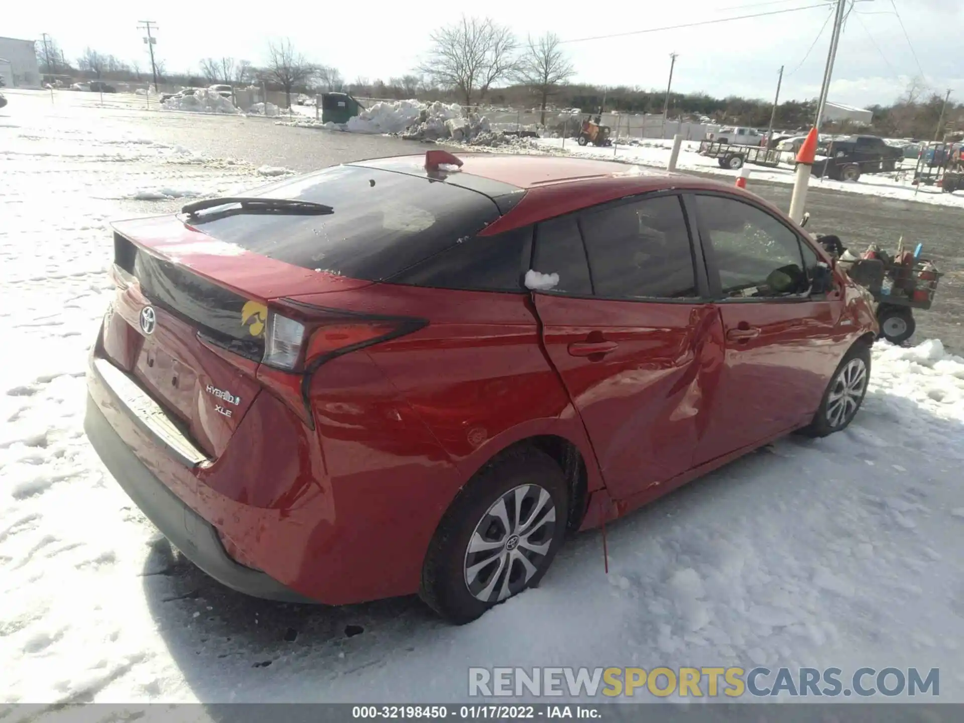 4 Photograph of a damaged car JTDL9MFUXM3022807 TOYOTA PRIUS 2021