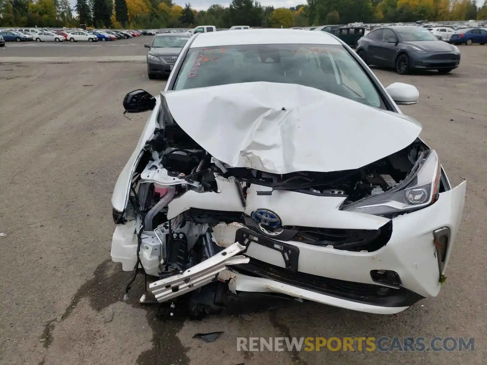 9 Photograph of a damaged car JTDL9MFUXM3026436 TOYOTA PRIUS 2021