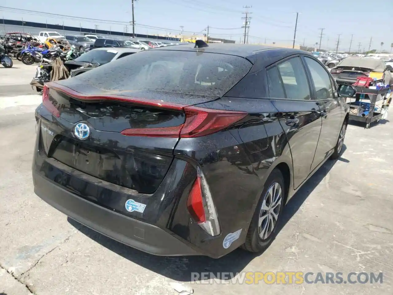 4 Фотография поврежденного автомобиля JTDKAMFP0N3201324 TOYOTA PRIUS 2022