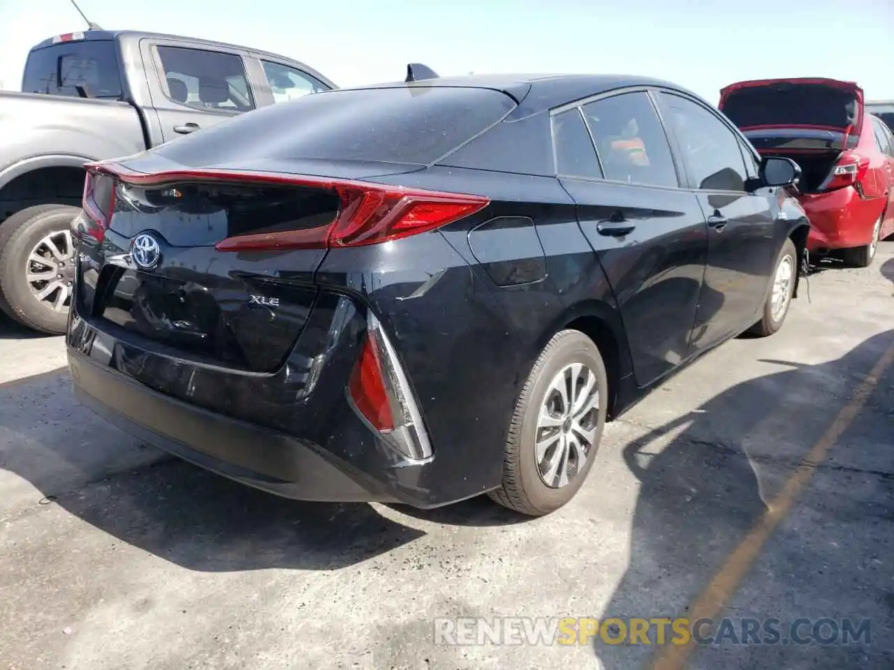 4 Photograph of a damaged car JTDKAMFP3N3202273 TOYOTA PRIUS 2022