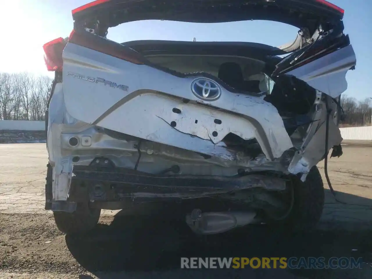 9 Photograph of a damaged car JTDKAMFP4N3205327 TOYOTA PRIUS 2022