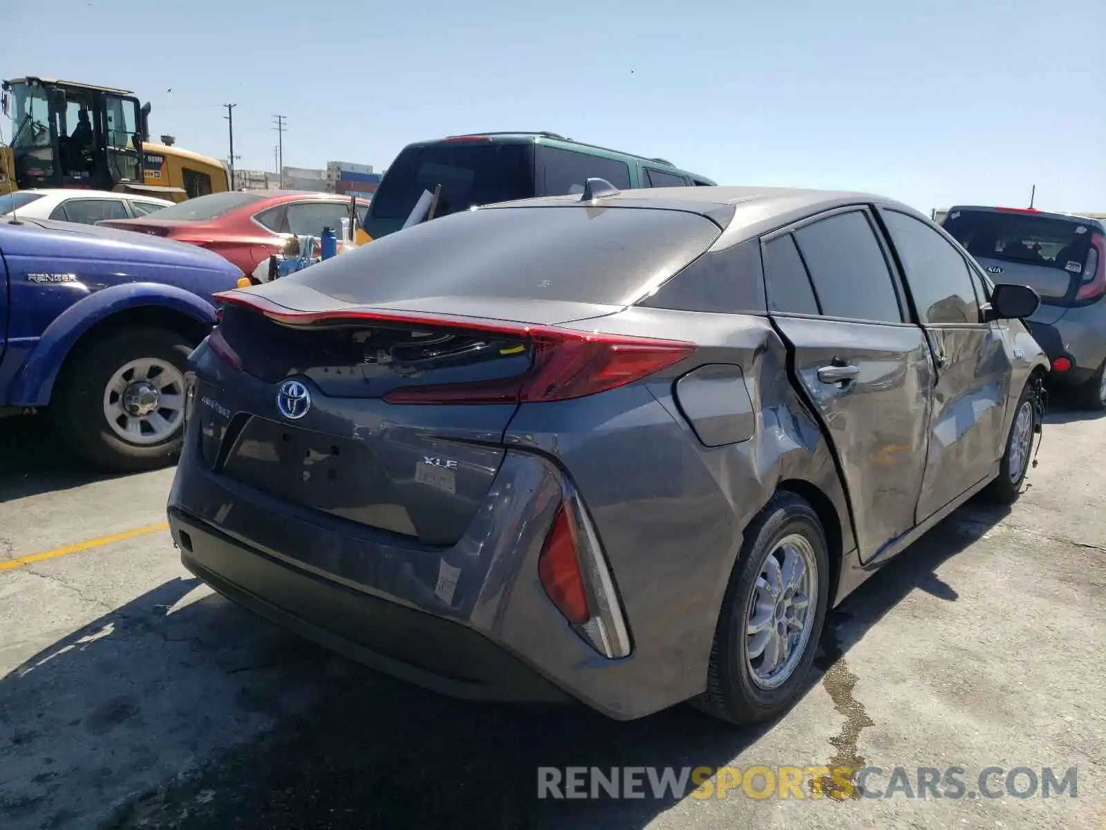 4 Photograph of a damaged car JTDKAMFP7N3199135 TOYOTA PRIUS 2022