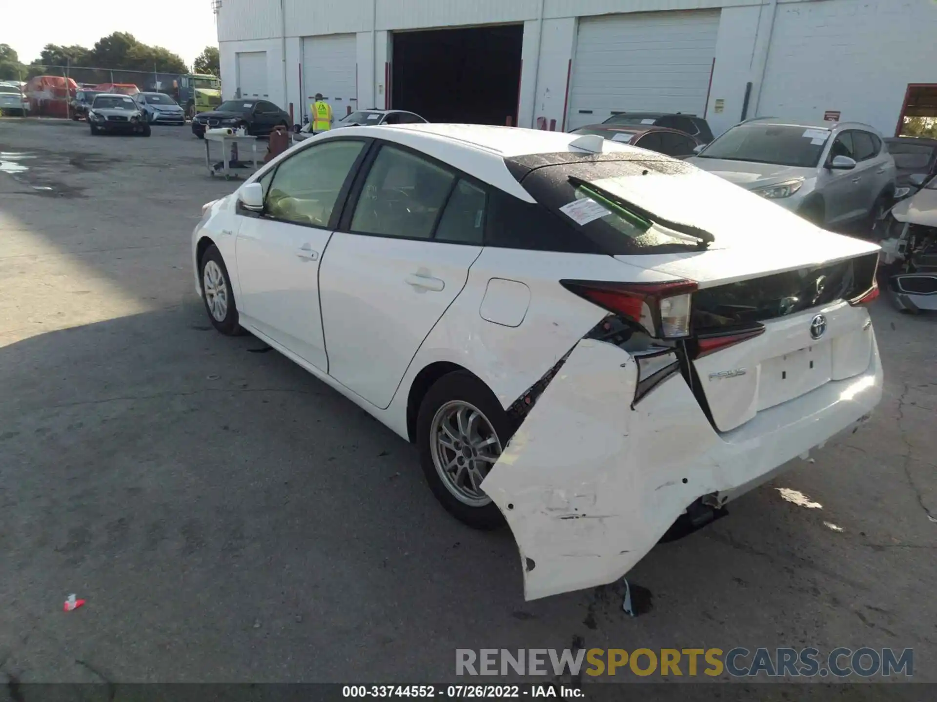 3 Фотография поврежденного автомобиля JTDKAMFU0N3163440 TOYOTA PRIUS 2022