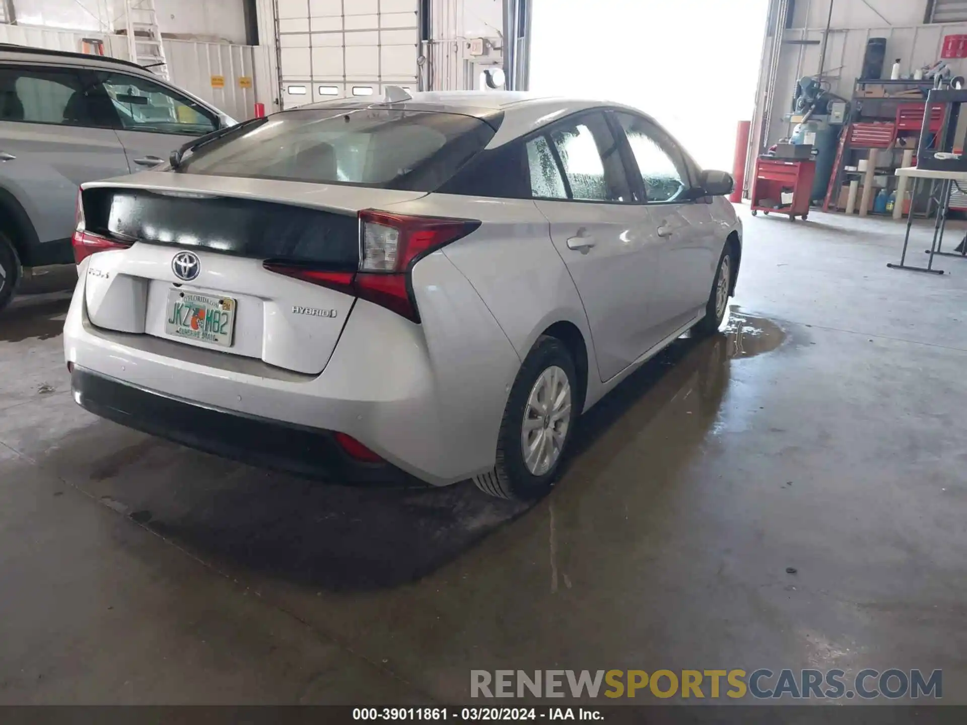 4 Фотография поврежденного автомобиля JTDKAMFU0N3183798 TOYOTA PRIUS 2022