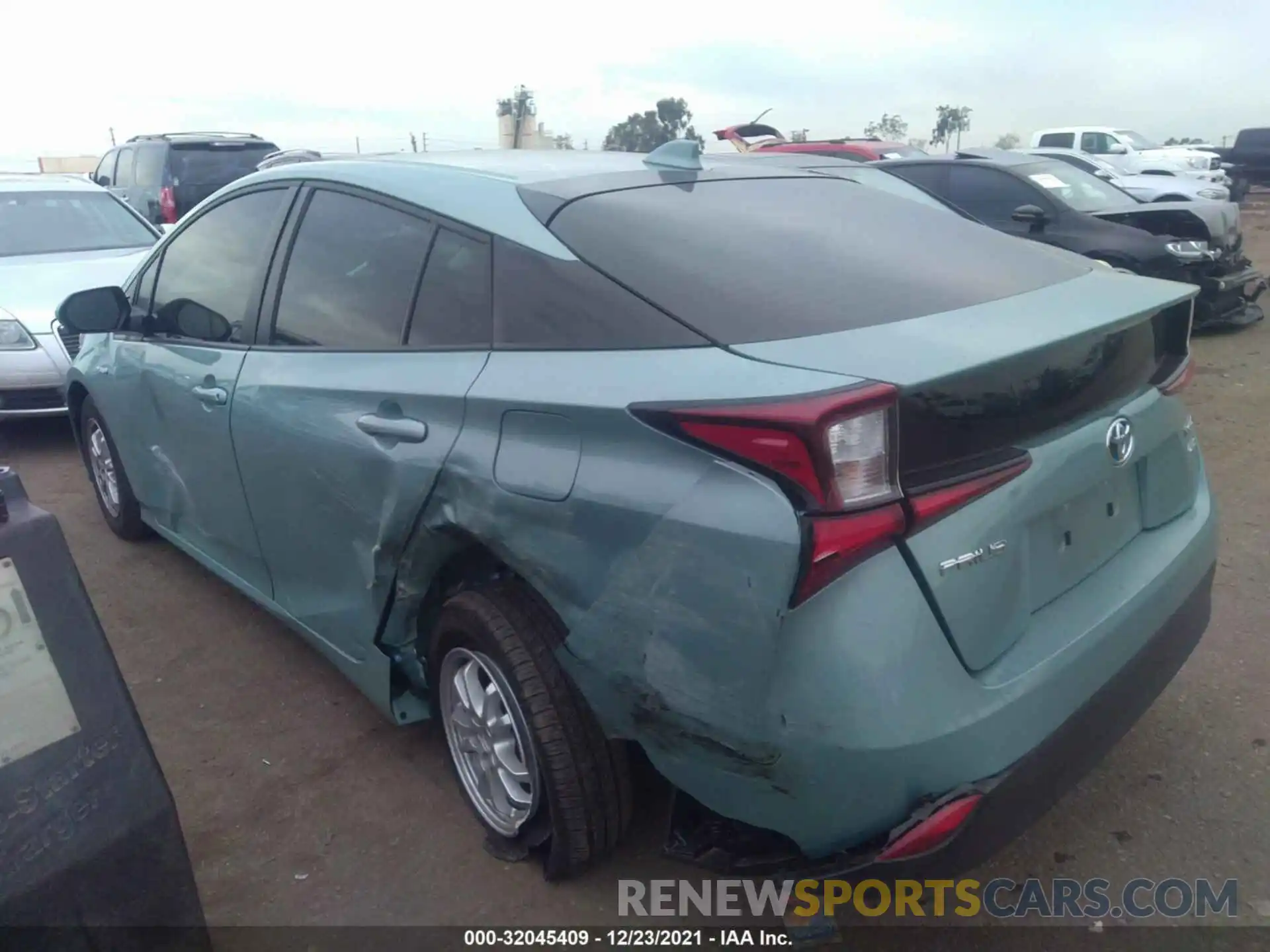 3 Photograph of a damaged car JTDKAMFU2N3156165 TOYOTA PRIUS 2022