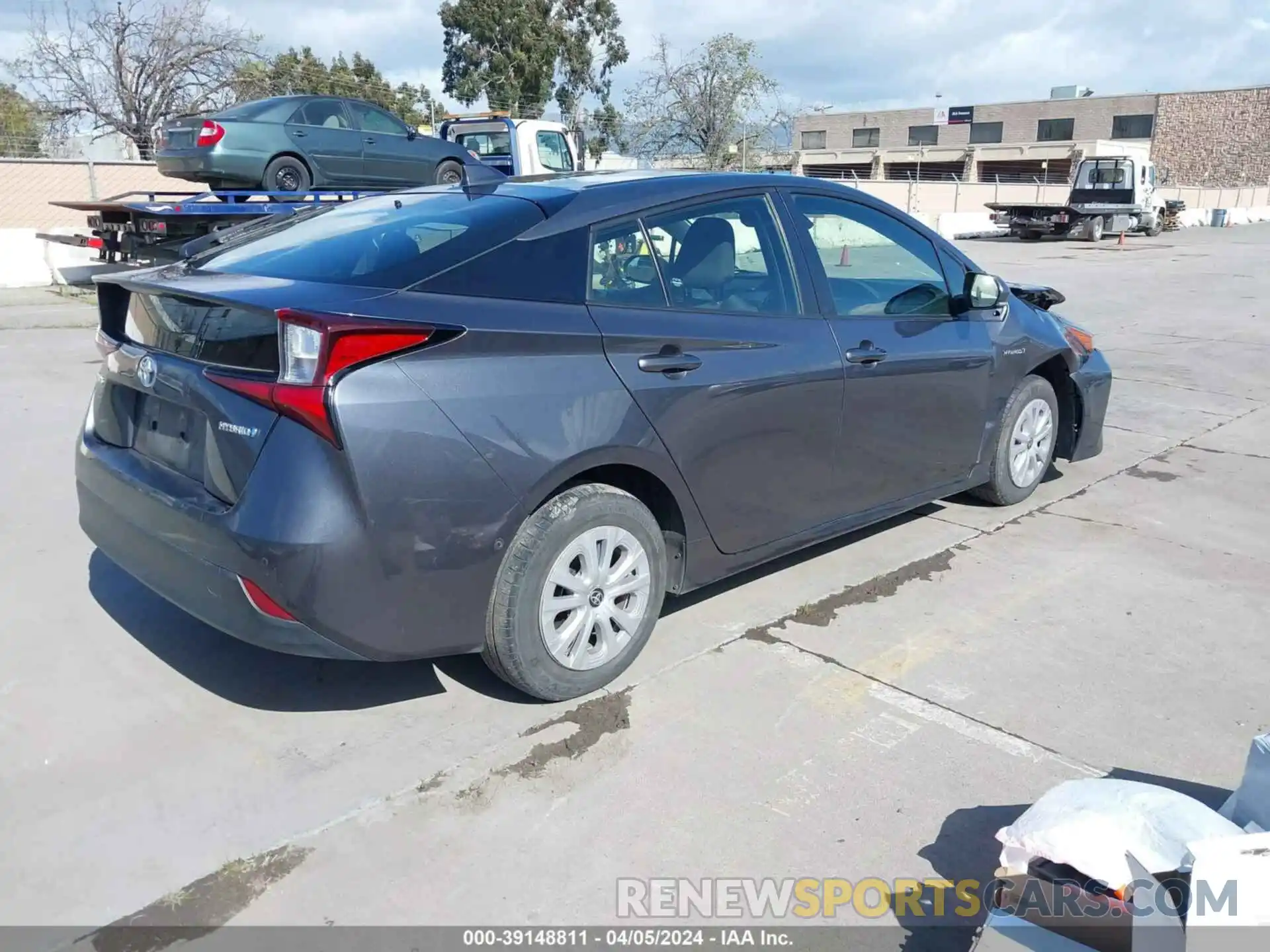 4 Photograph of a damaged car JTDKAMFU4N3177258 TOYOTA PRIUS 2022