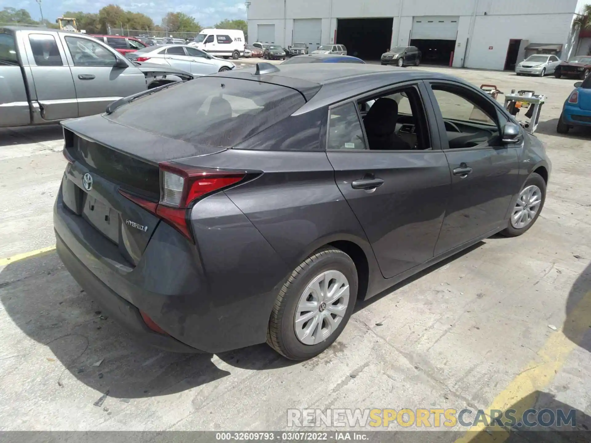 4 Photograph of a damaged car JTDKAMFU9N3157815 TOYOTA PRIUS 2022