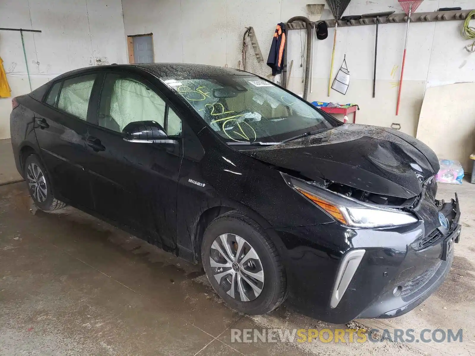 1 Photograph of a damaged car JTDL9MFU0N3031369 TOYOTA PRIUS 2022