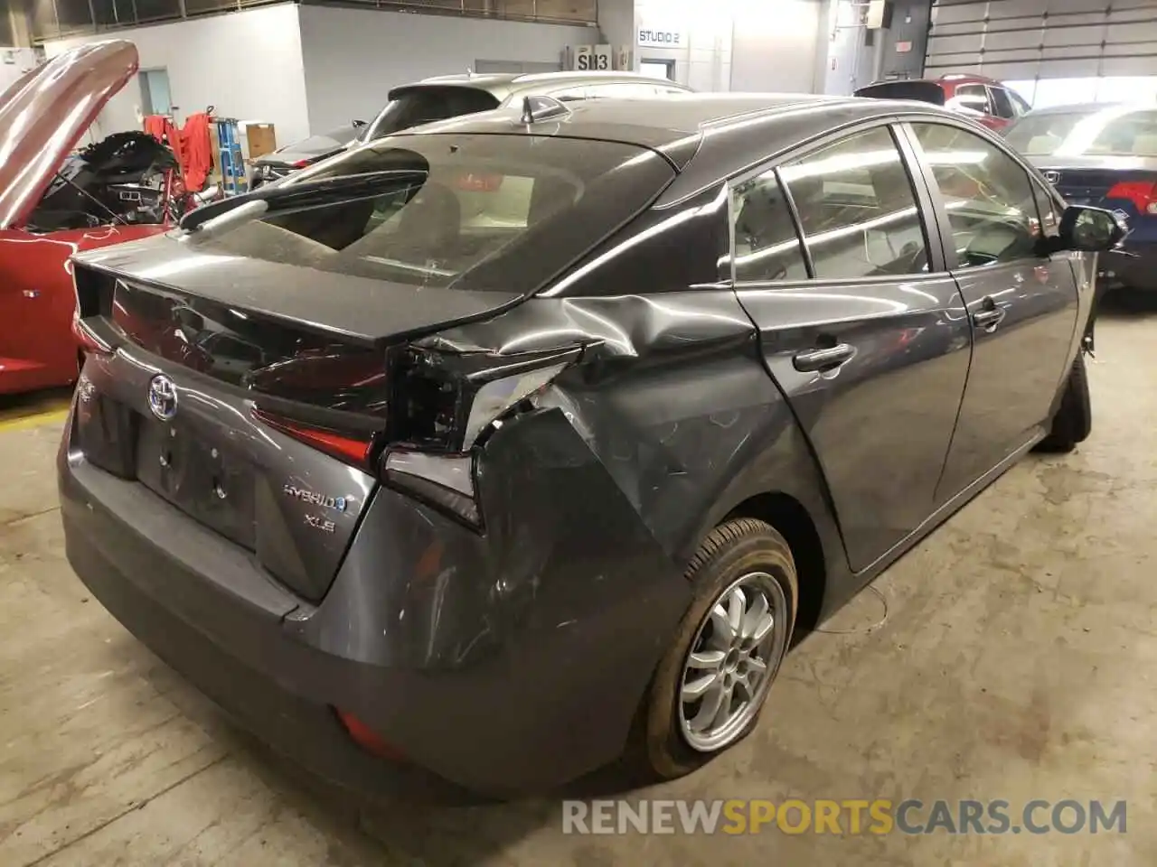 4 Photograph of a damaged car JTDL9MFU1N3032658 TOYOTA PRIUS 2022