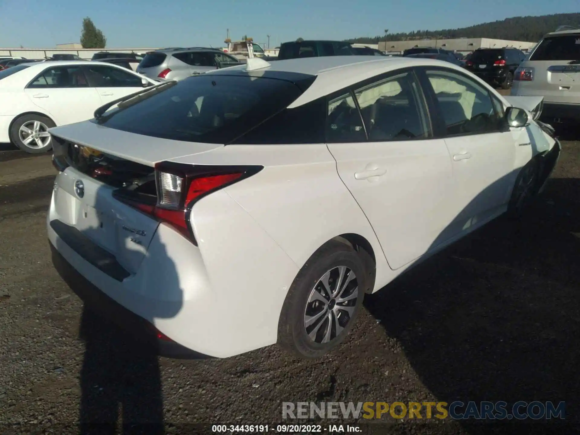 4 Photograph of a damaged car JTDL9MFU7N3032941 TOYOTA PRIUS 2022