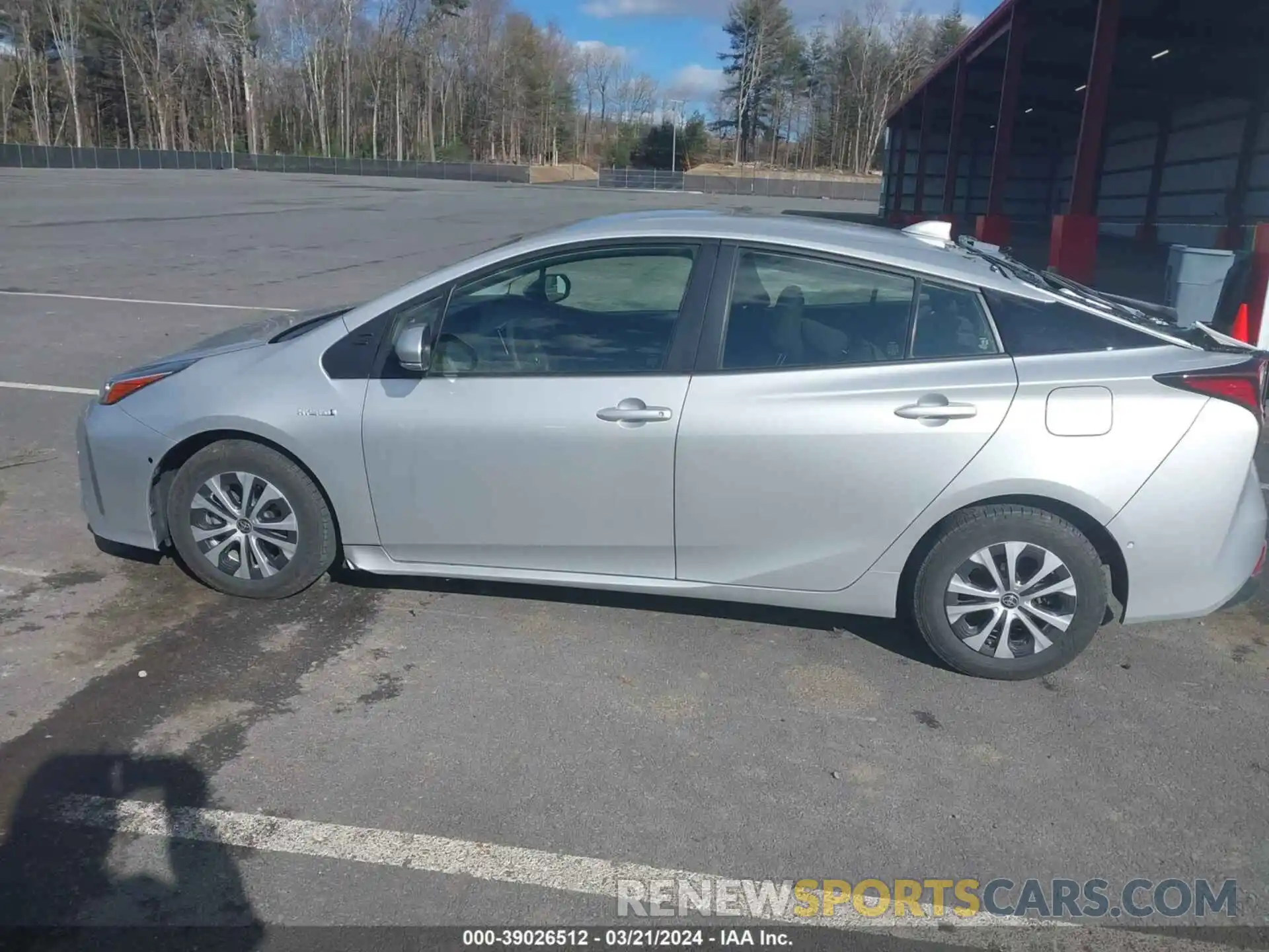14 Photograph of a damaged car JTDL9MFUXN3037020 TOYOTA PRIUS 2022