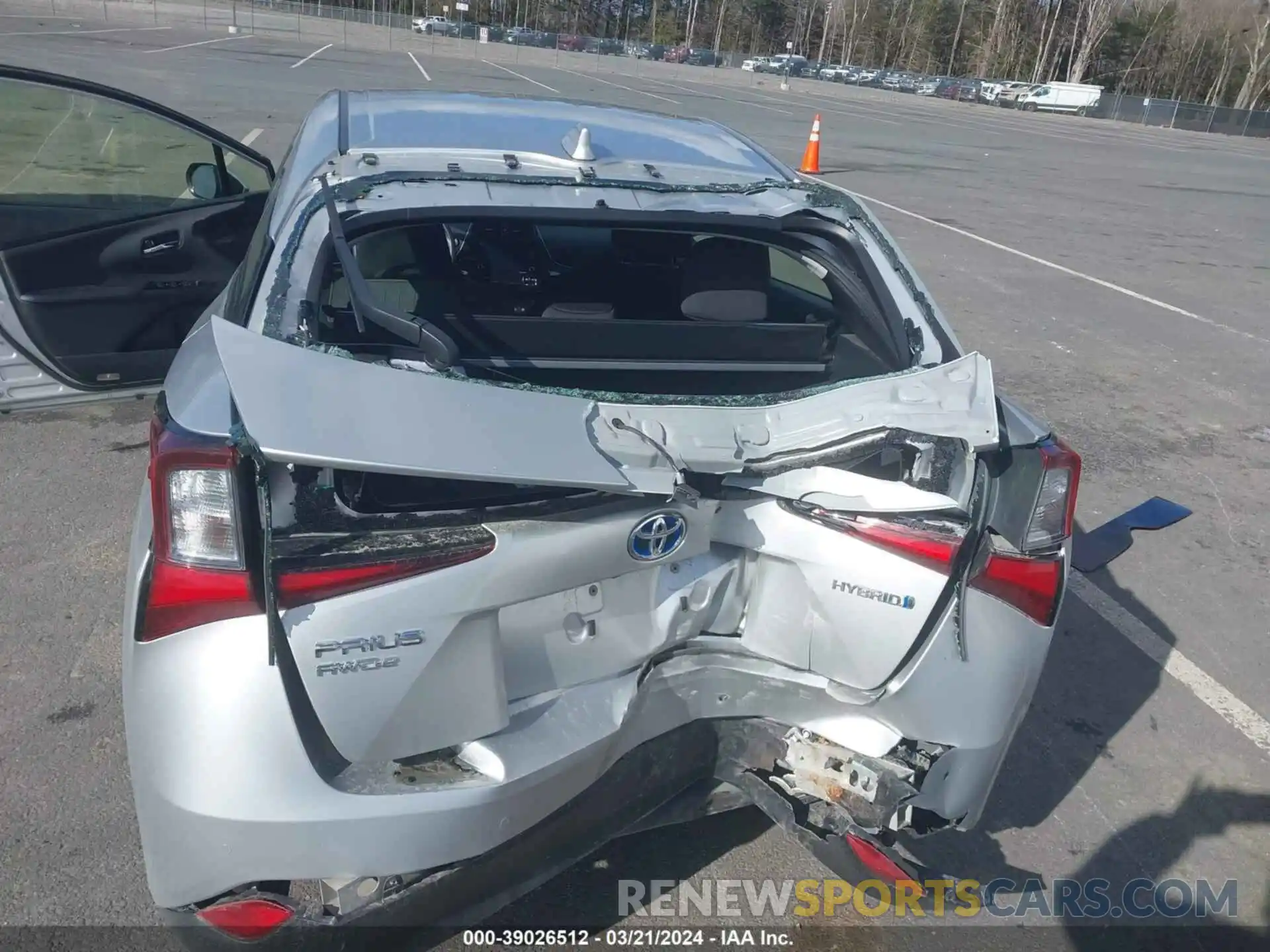 6 Photograph of a damaged car JTDL9MFUXN3037020 TOYOTA PRIUS 2022