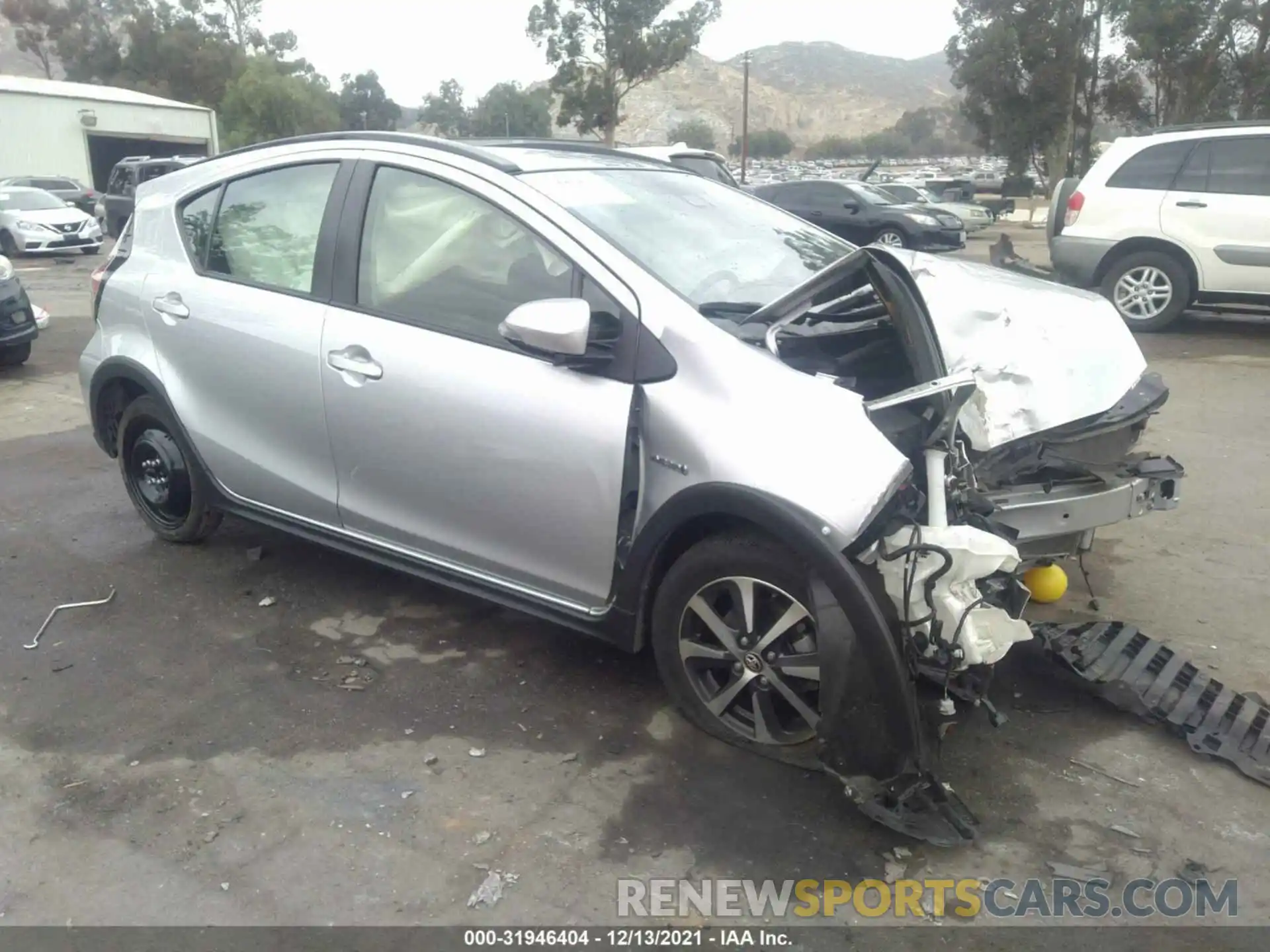 1 Photograph of a damaged car JTDKDTB34K1622071 TOYOTA PRIUS C 2019