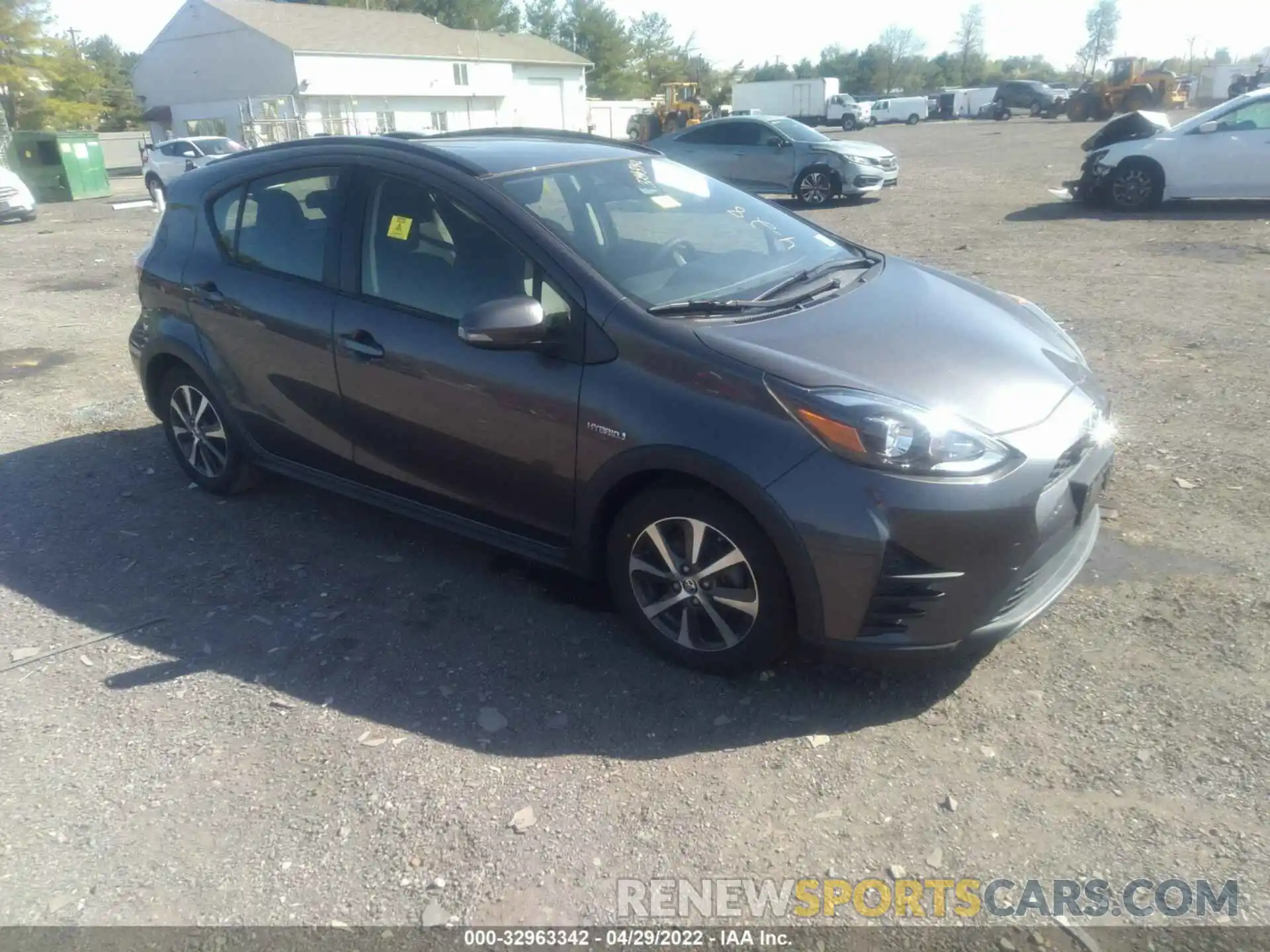 1 Photograph of a damaged car JTDKDTB34K1623737 TOYOTA PRIUS C 2019