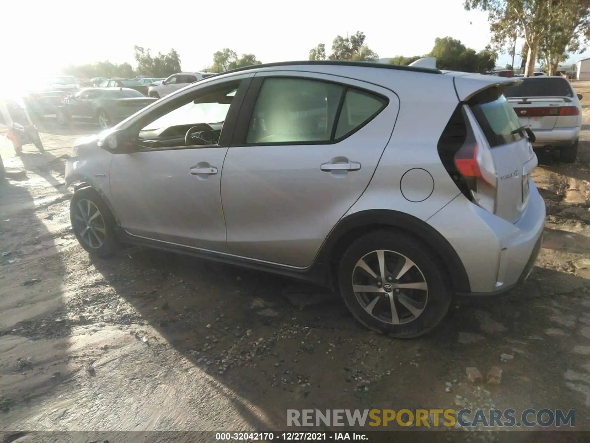 3 Photograph of a damaged car JTDKDTB35K1625089 TOYOTA PRIUS C 2019