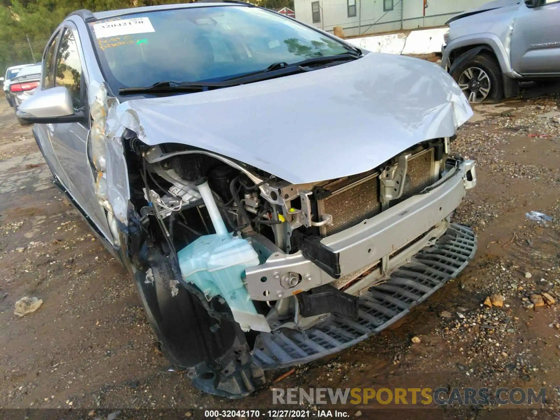 6 Photograph of a damaged car JTDKDTB35K1625089 TOYOTA PRIUS C 2019