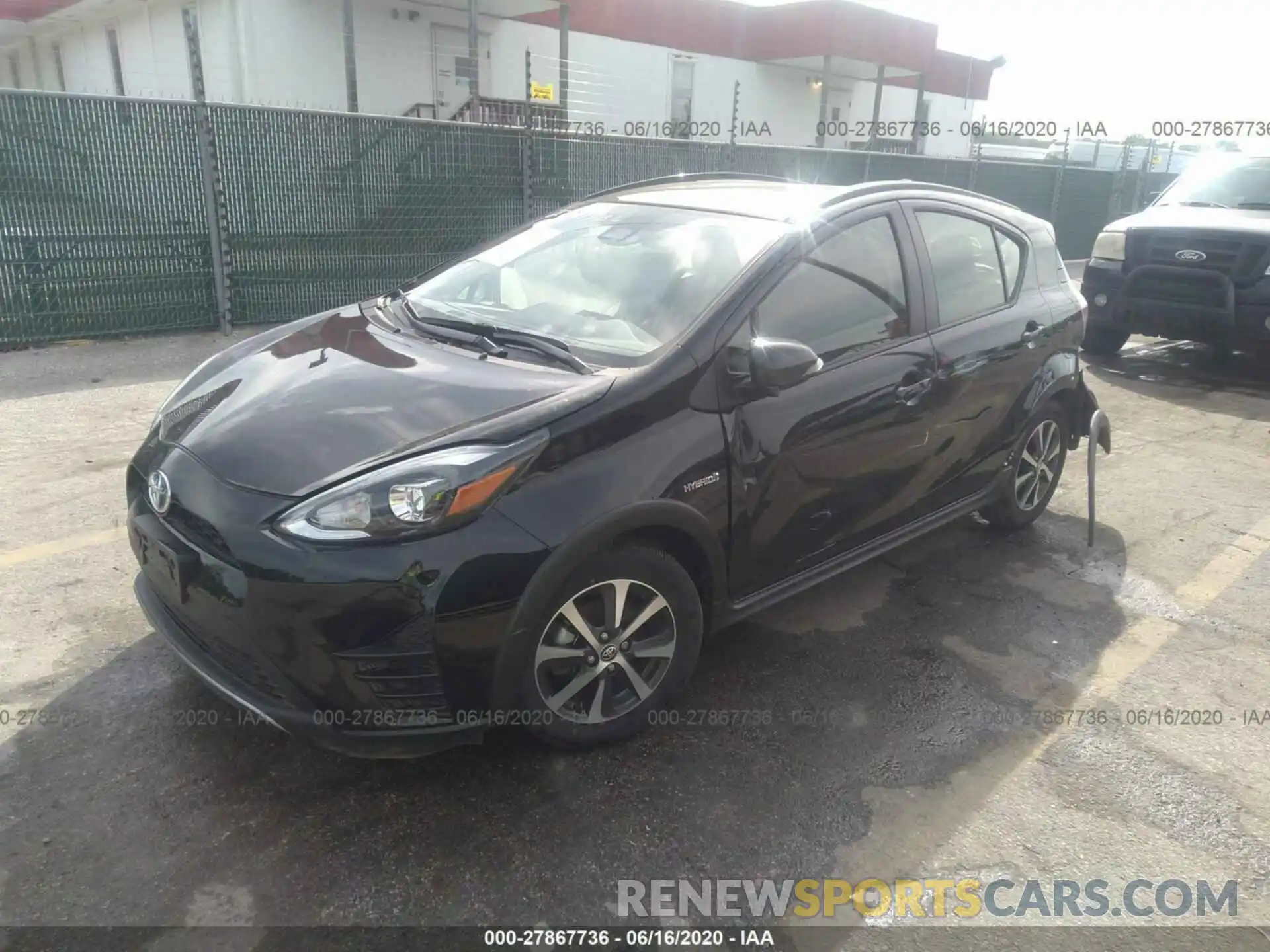 2 Фотография поврежденного автомобиля JTDKDTB36K1622718 TOYOTA PRIUS C 2019