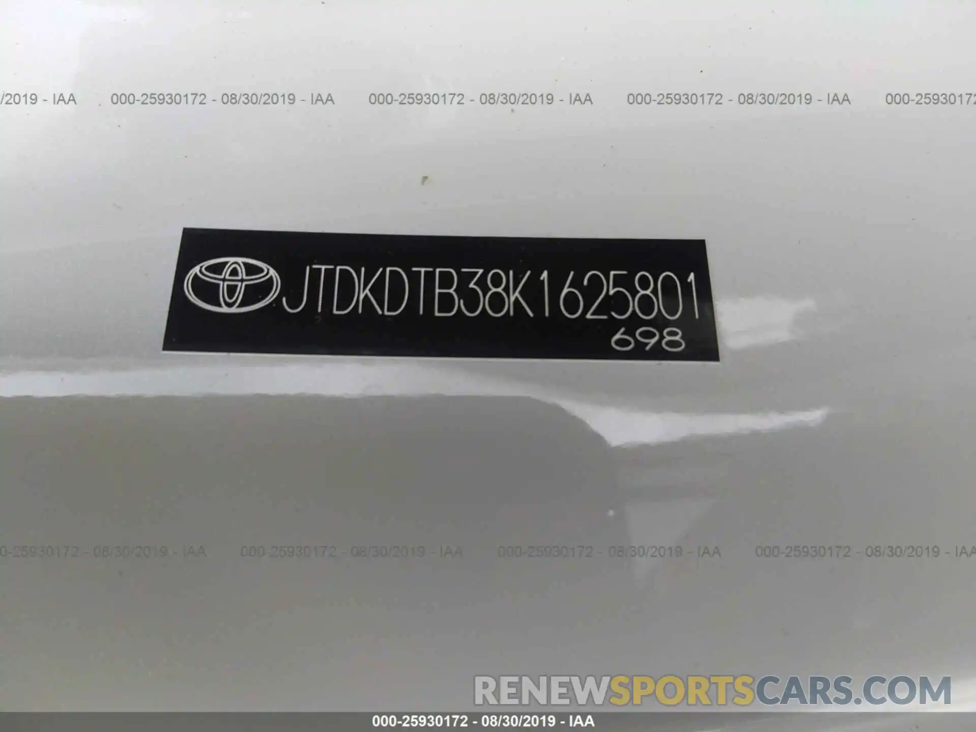 9 Фотография поврежденного автомобиля JTDKDTB38K1625801 TOYOTA PRIUS C 2019