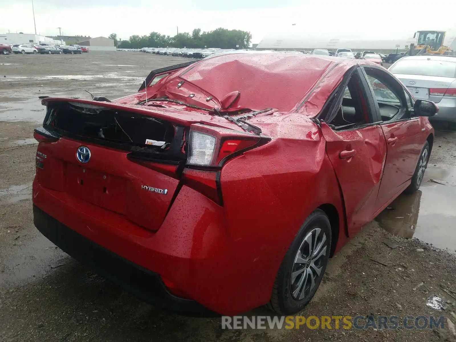 4 Photograph of a damaged car JTDL9RFU8L3019786 TOYOTA PRIUS LE 2020