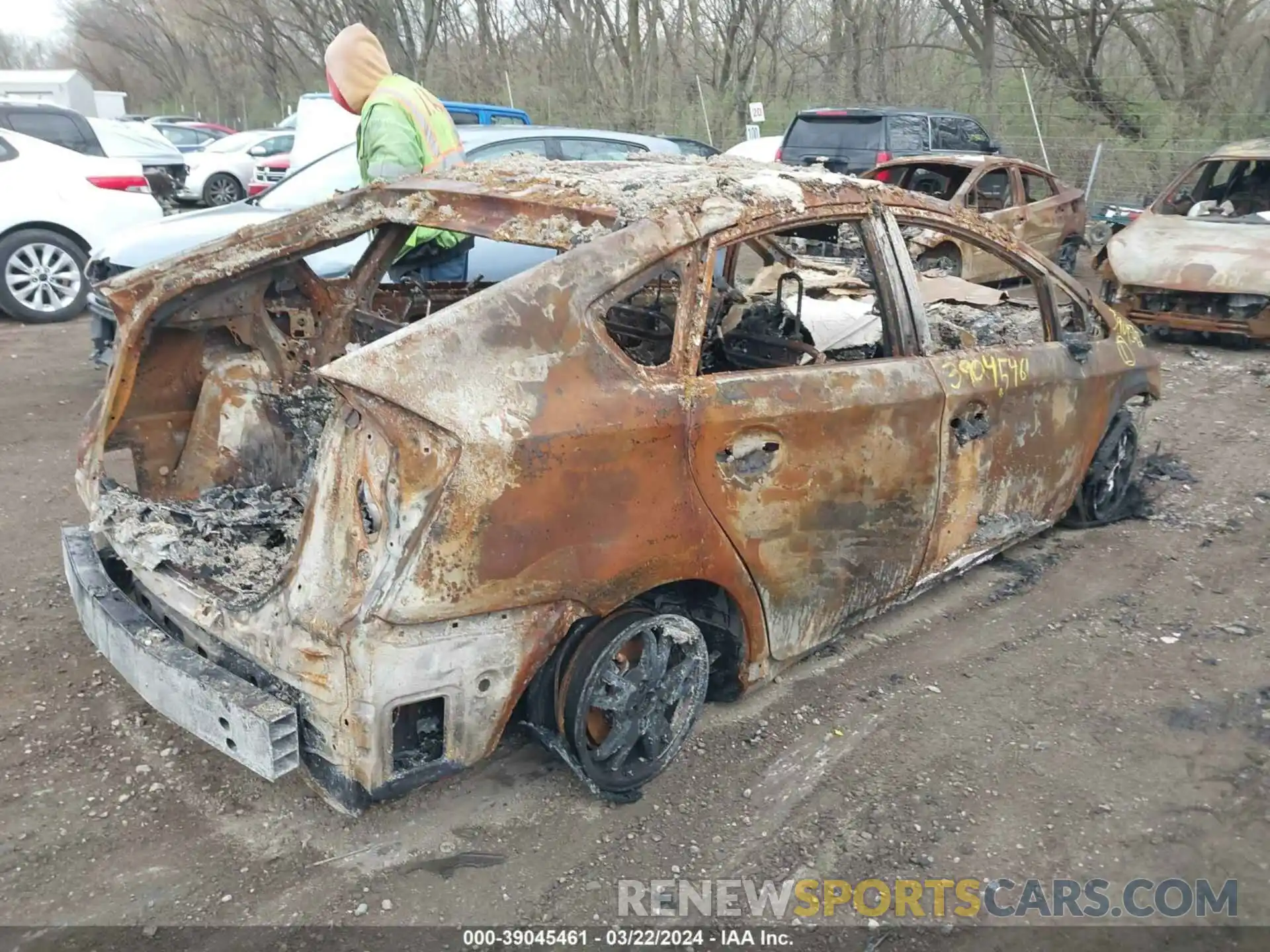 4 Photograph of a damaged car JTDKARFP0K3105718 TOYOTA PRIUS PRIME 2019