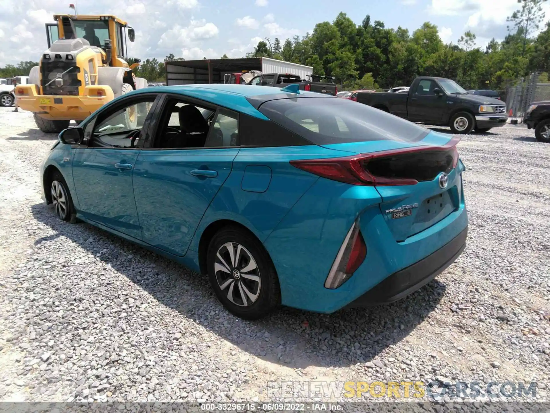 3 Фотография поврежденного автомобиля JTDKARFP1K3107414 TOYOTA PRIUS PRIME 2019