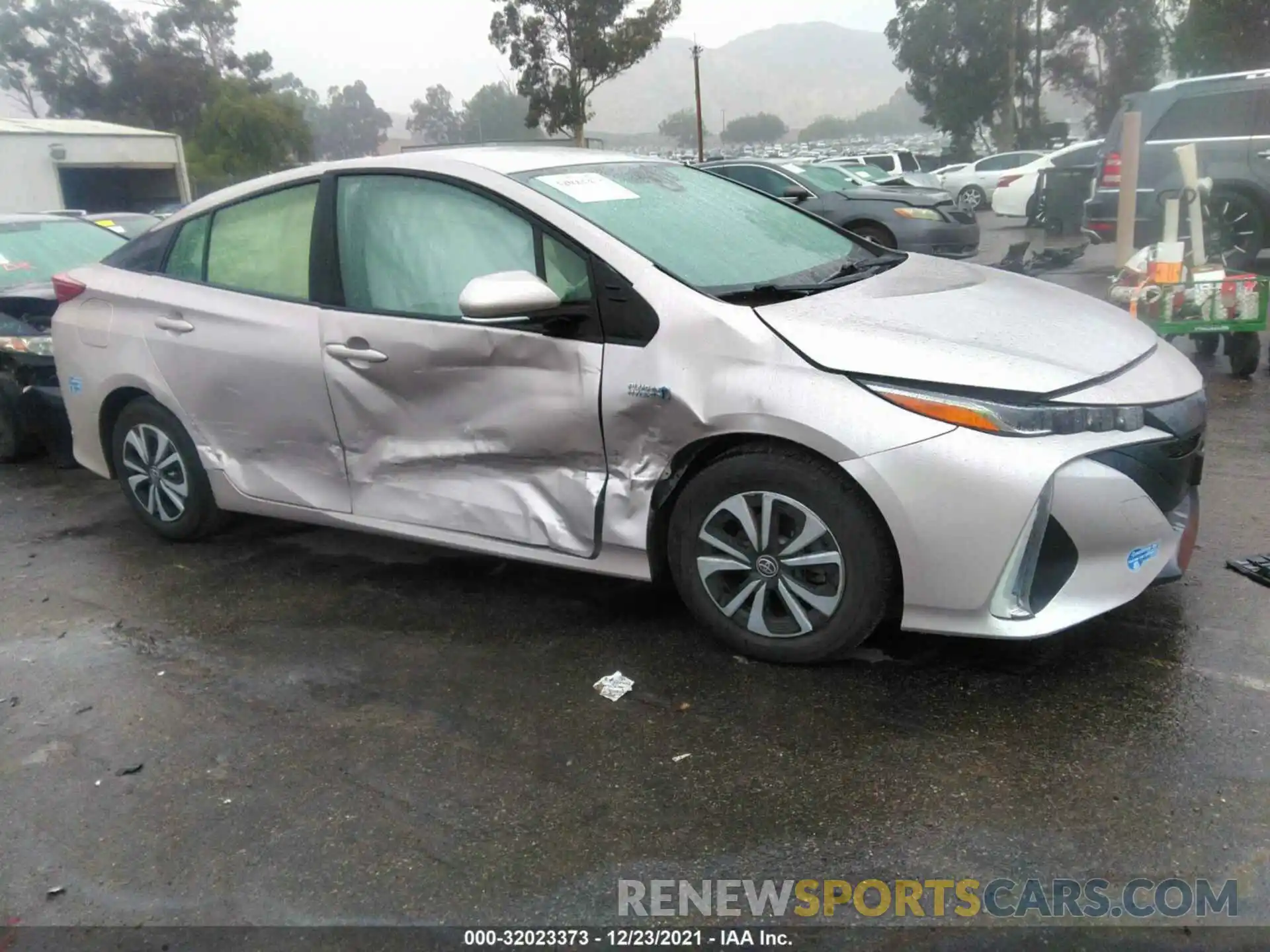 1 Photograph of a damaged car JTDKARFP3K3115854 TOYOTA PRIUS PRIME 2019