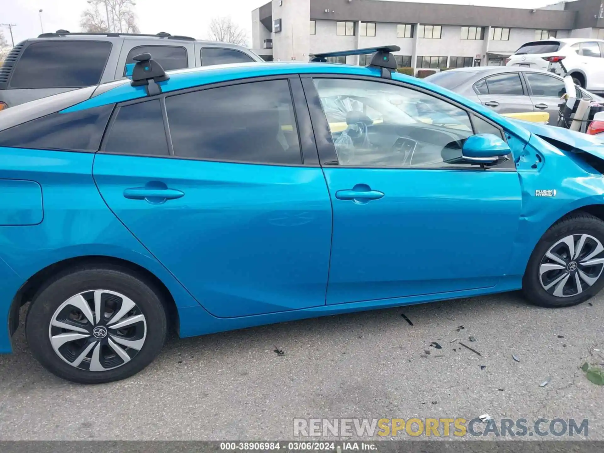 13 Фотография поврежденного автомобиля JTDKARFP4K3117547 TOYOTA PRIUS PRIME 2019