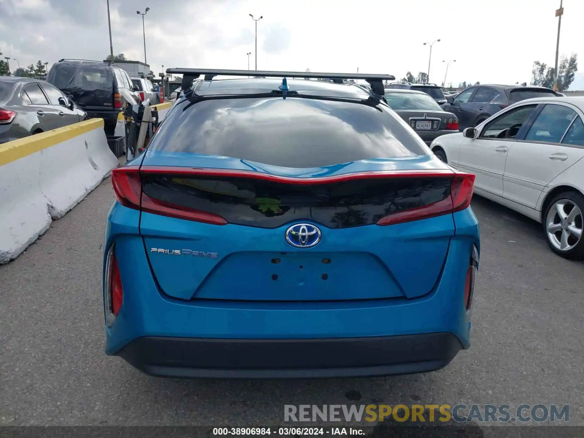 16 Фотография поврежденного автомобиля JTDKARFP4K3117547 TOYOTA PRIUS PRIME 2019