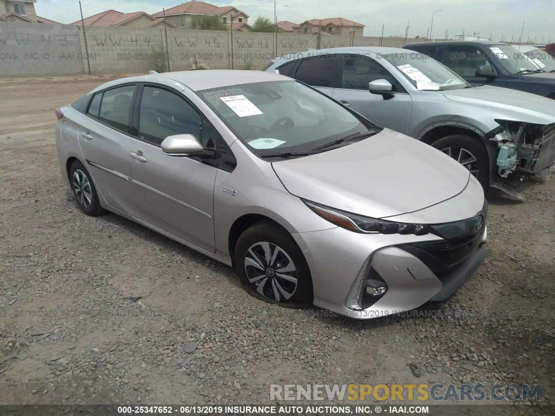 1 Photograph of a damaged car JTDKARFP5K3105245 TOYOTA PRIUS PRIME 2019