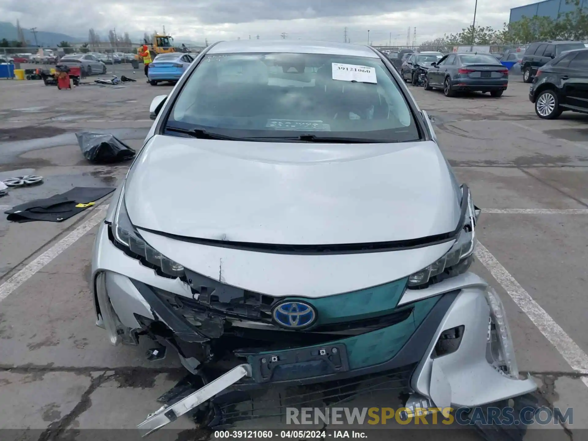 13 Фотография поврежденного автомобиля JTDKARFP5K3108078 TOYOTA PRIUS PRIME 2019