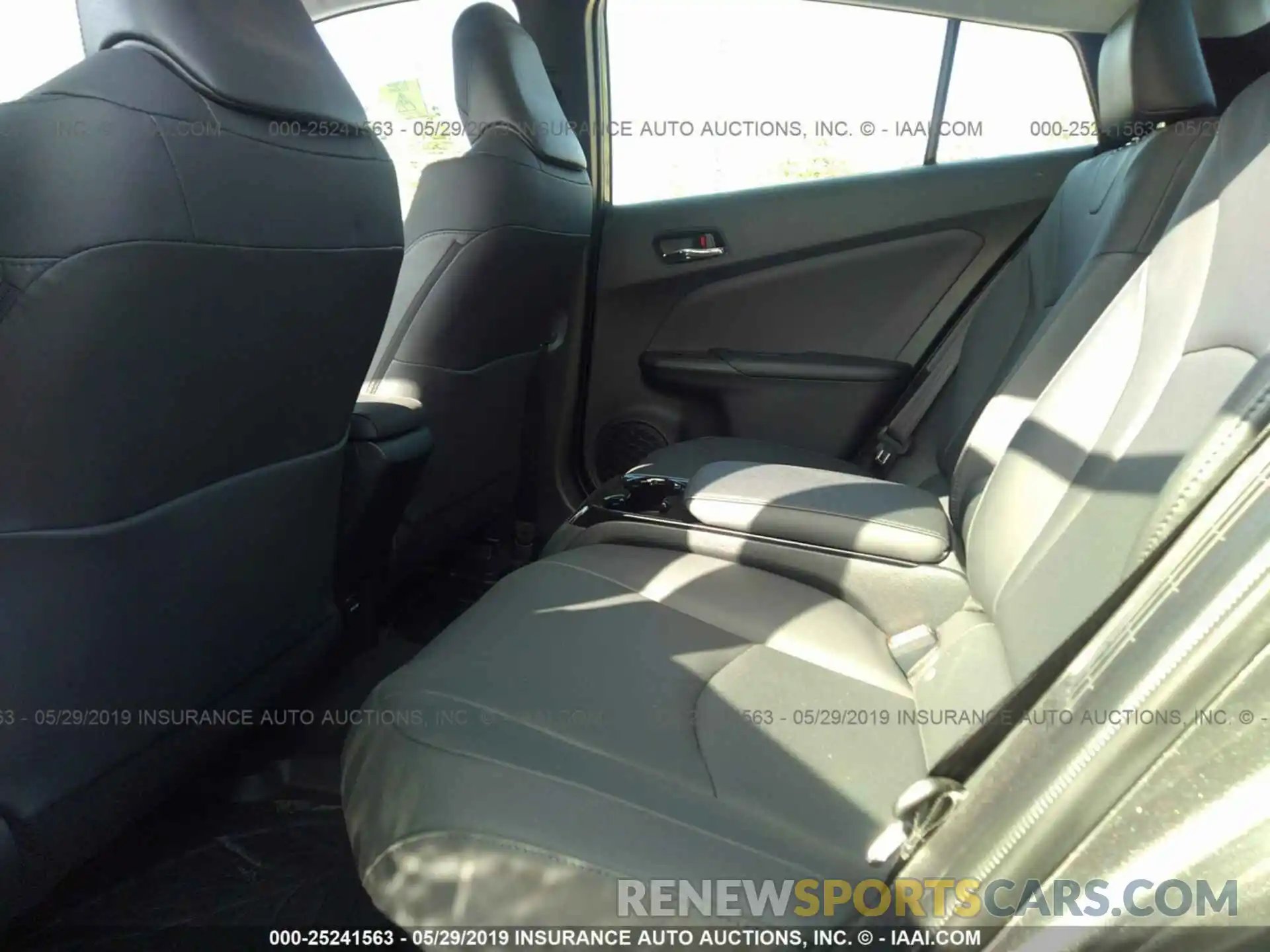 8 Photograph of a damaged car JTDKARFP7K3107790 TOYOTA PRIUS PRIME 2019