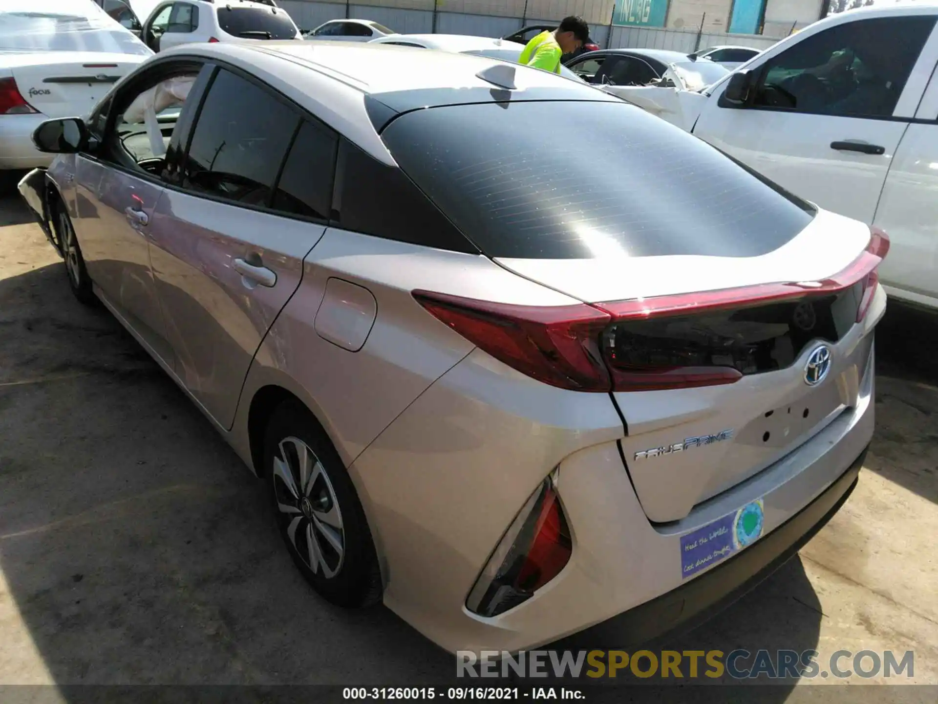 3 Фотография поврежденного автомобиля JTDKARFP7K3109457 TOYOTA PRIUS PRIME 2019