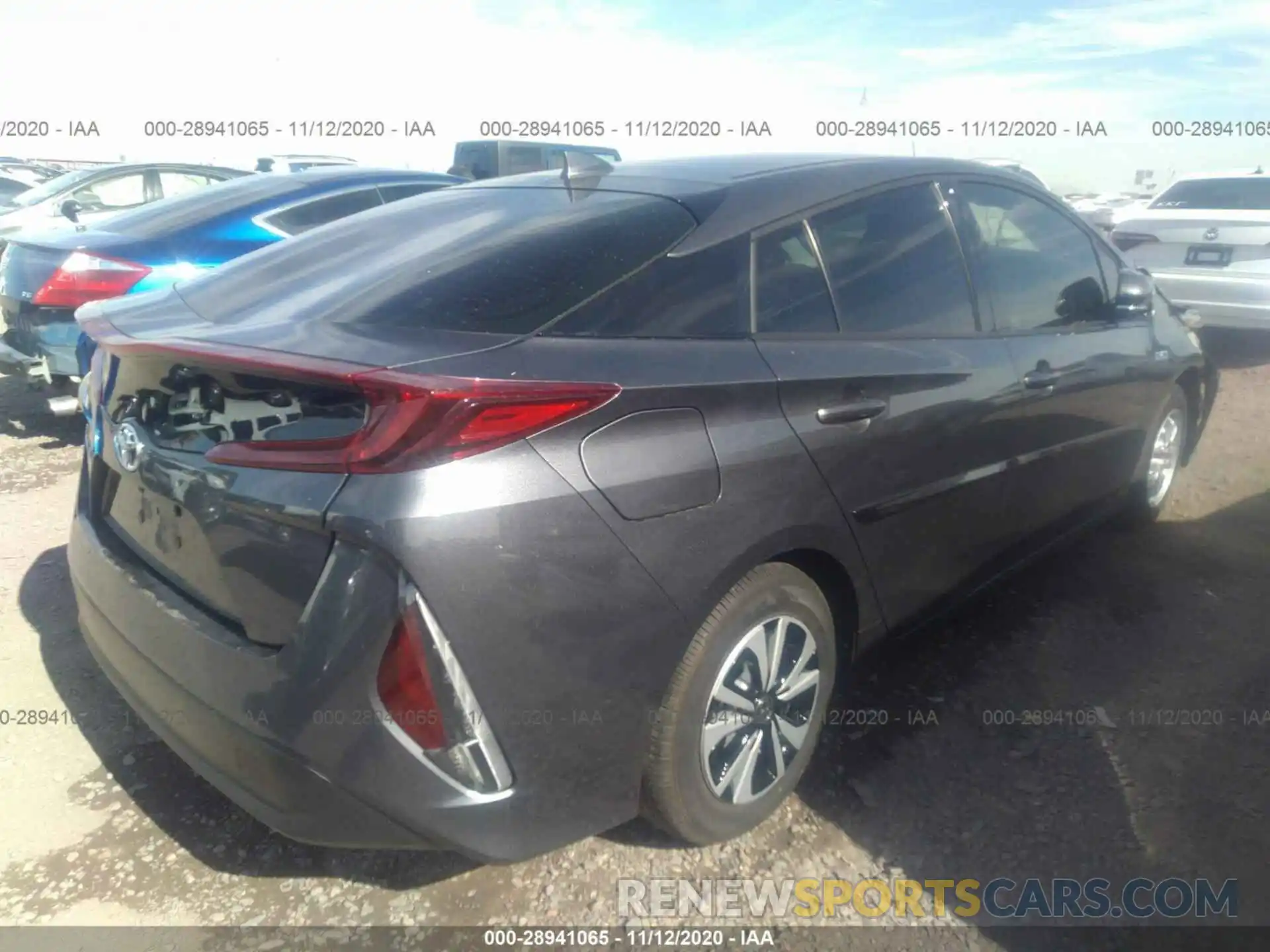 4 Фотография поврежденного автомобиля JTDKARFP8K3117650 TOYOTA PRIUS PRIME 2019