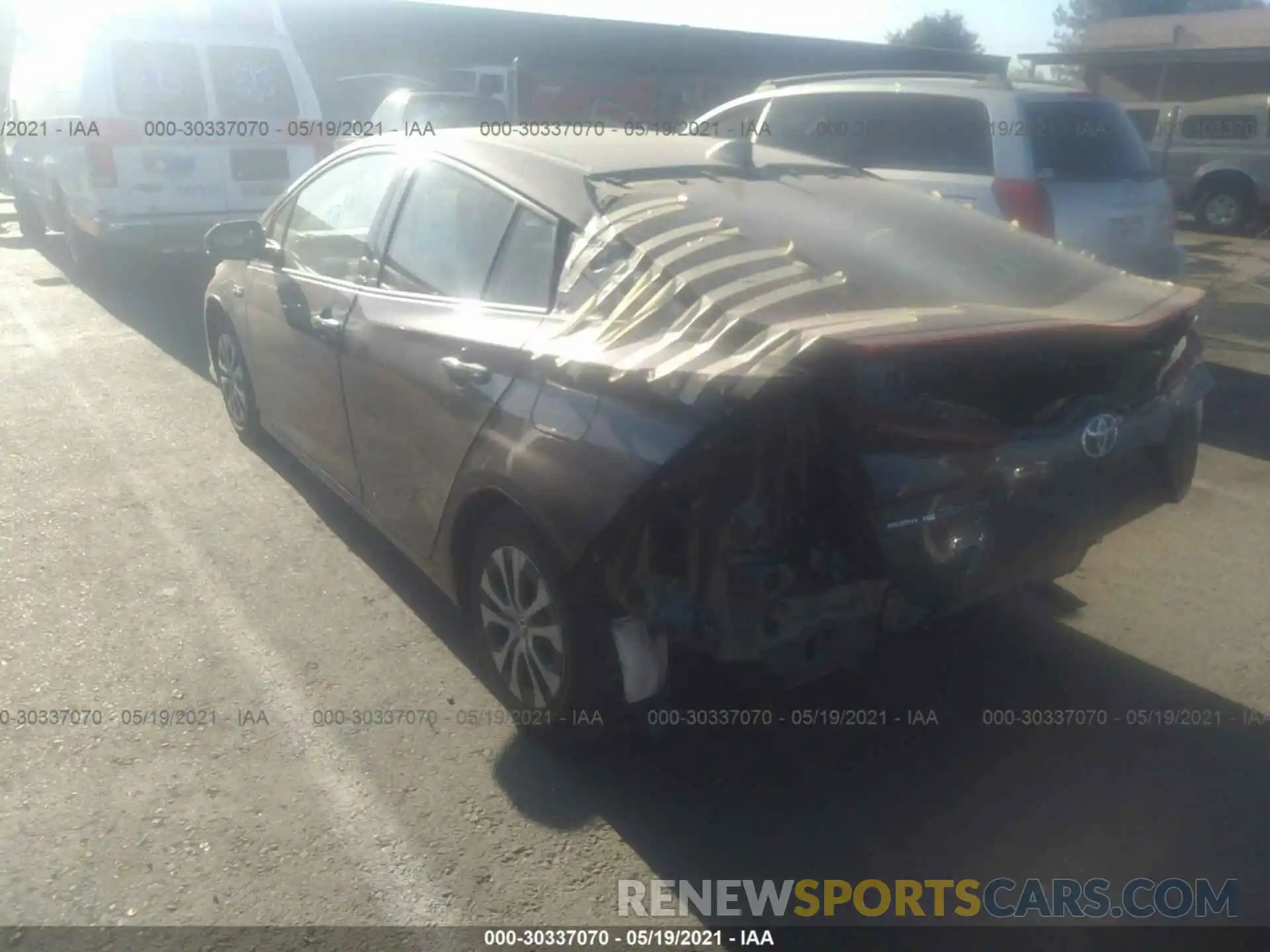 3 Photograph of a damaged car JTDKARFP0L3130488 TOYOTA PRIUS PRIME 2020