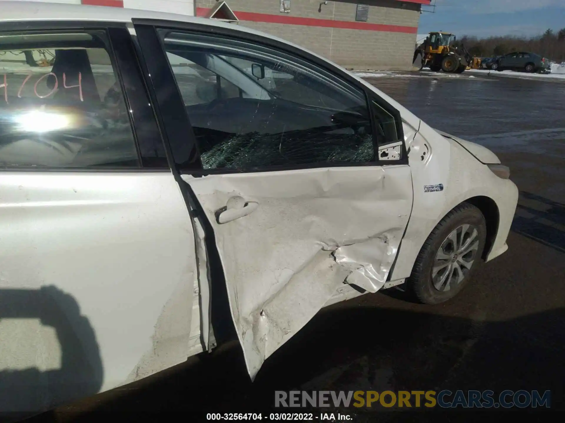 6 Photograph of a damaged car JTDKARFP0L3133424 TOYOTA PRIUS PRIME 2020